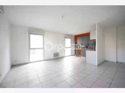 Local professionnel à vendre 68m² à Lyon 6e
