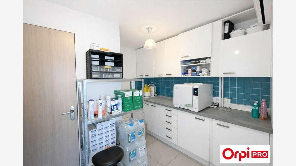 A vendre local cabinet médical 86m² à Lyon 8e
