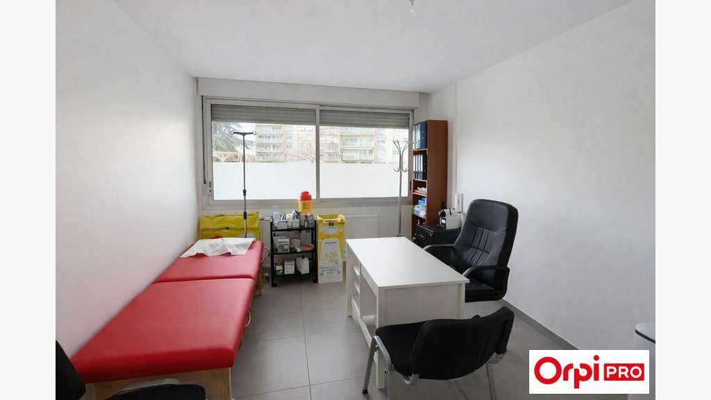 A vendre local cabinet médical 86m² à Lyon 8e