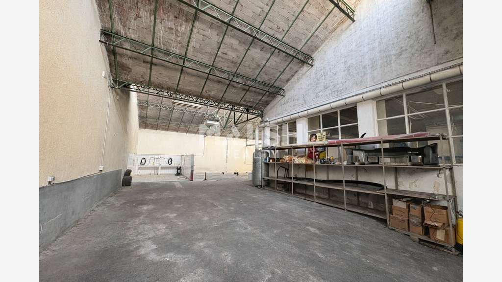 Local d'activités à vendre 418m² à Lyon 8ème