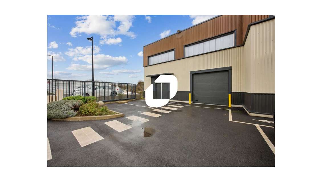 Vente Local d'activité 379m² Marcoussis