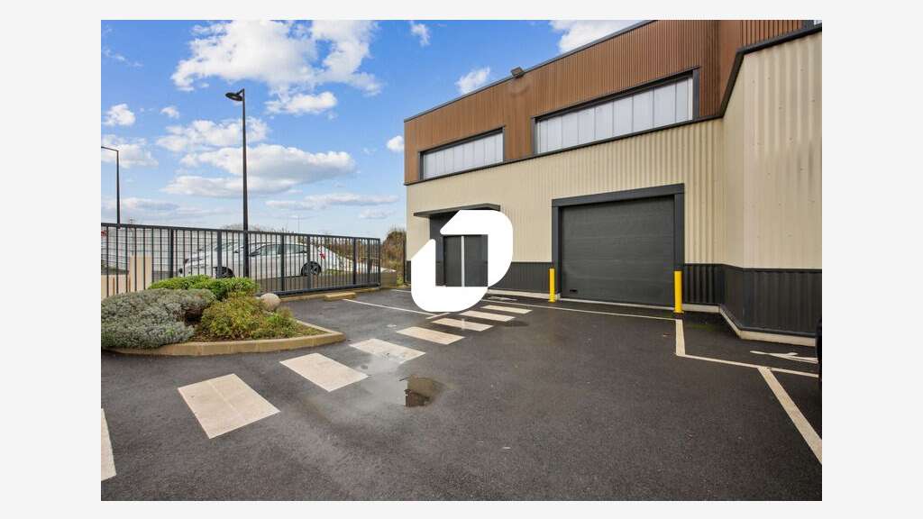 Vente Local d'activité 379m² Marcoussis