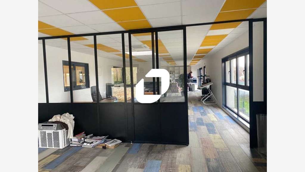 Vente Local d'activité 464m² Marines
