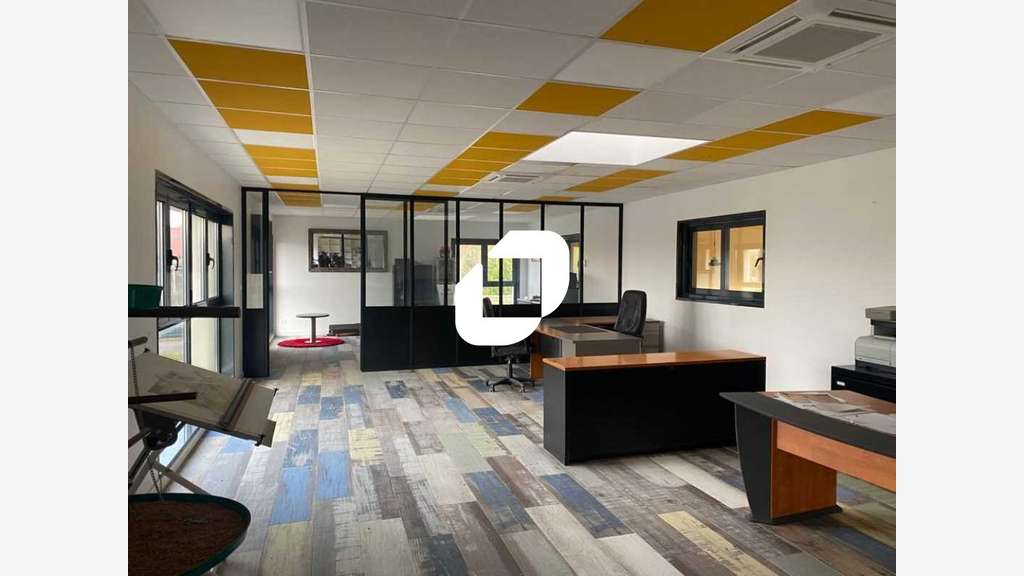 Vente Local d'activité 464m² Marines