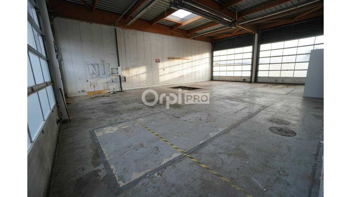 Local 422m² à vendre à Marsannay-la-Côte