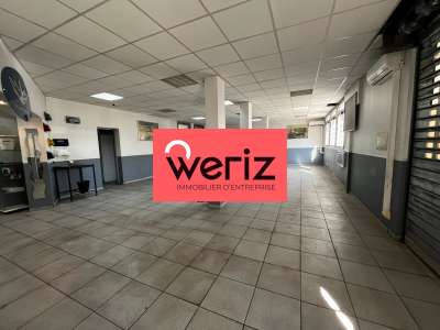 Location local 270m² Marseille 10e la Capelette