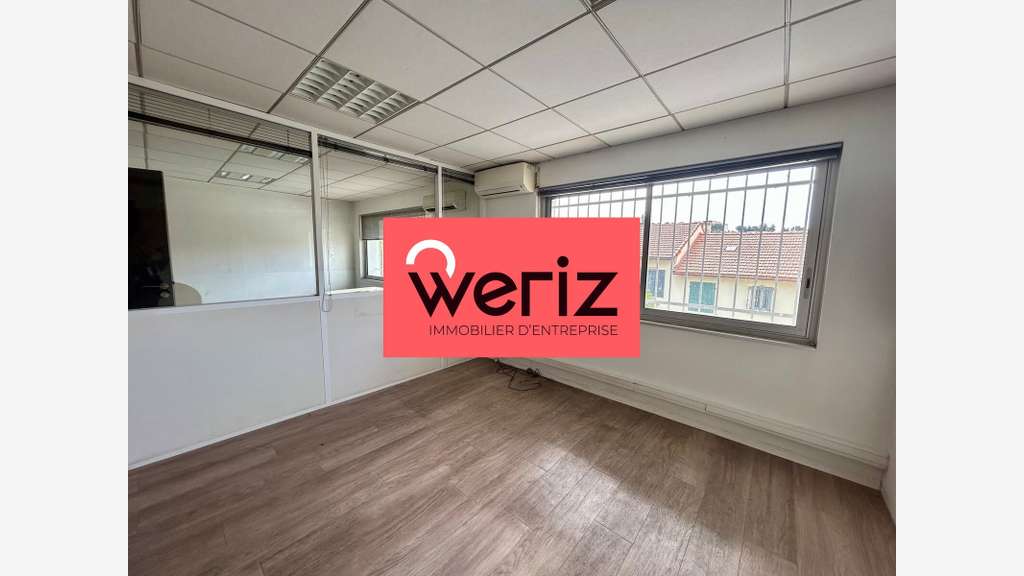 Vente bâtiment indépendant 735m² à Marseille 15e
