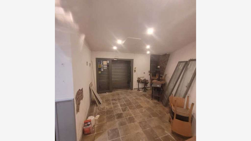 Vente murs commerciaux 87m² à Marseille Vieux-Port