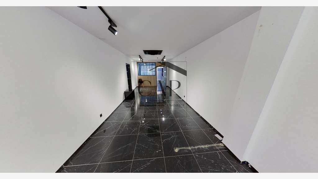 A louer local 66m² à Marseille 13006 empl premium