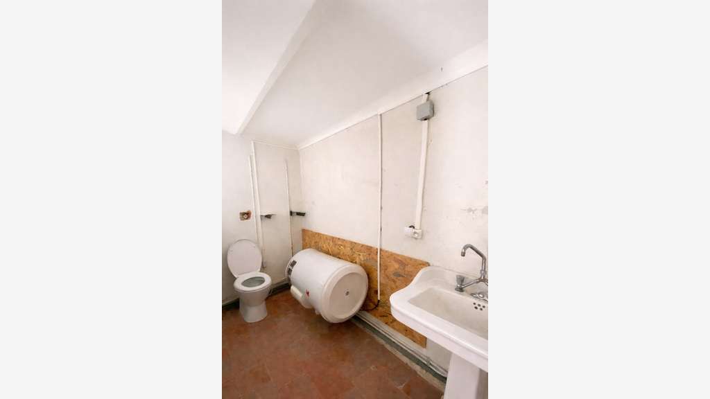 AV local 26m² à Marseille 6e Notre-Dame-Du-Mont