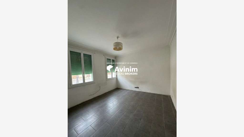 Vente local mixte 92m² + terrasse à Marseille 8e