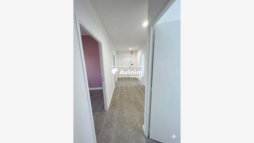 Vente local mixte 92m² + terrasse à Marseille 8e
