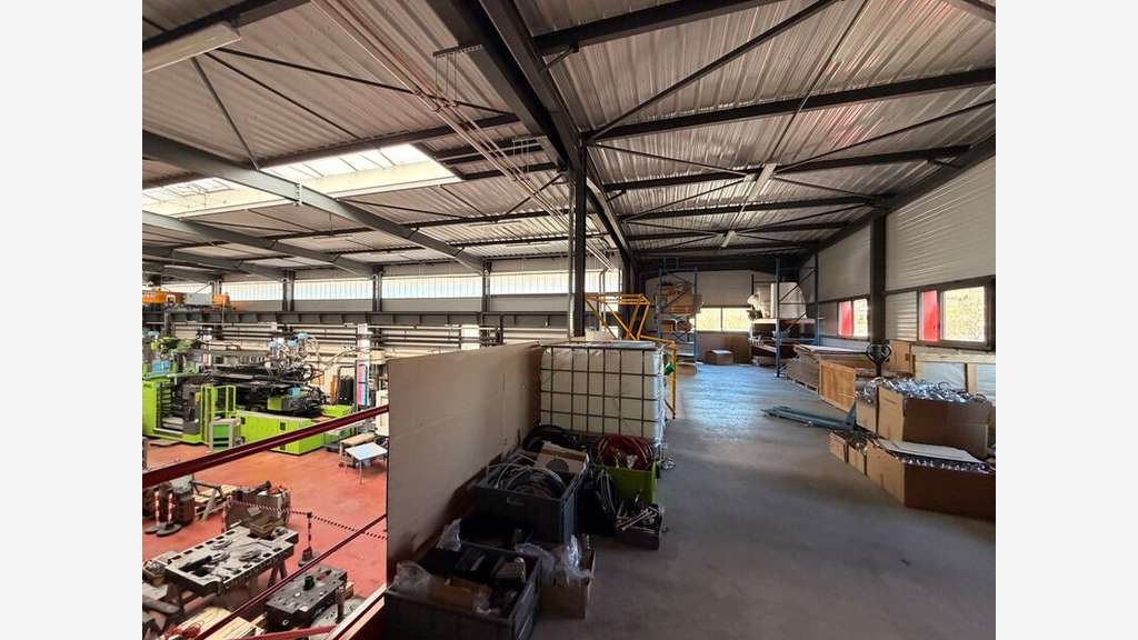 Exclusivité vente 2 bâtiments d'activité Martignat