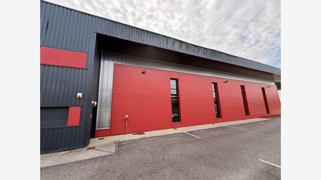 Exclusivité vente 2 bâtiments d'activité Martignat