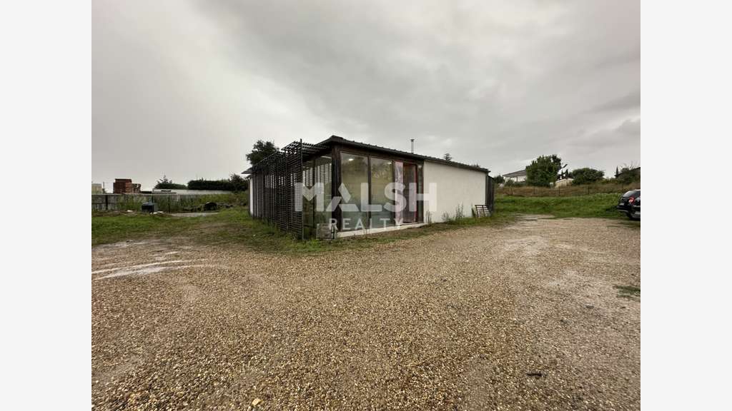 Local d'activités 370m² à vendre à Massieux