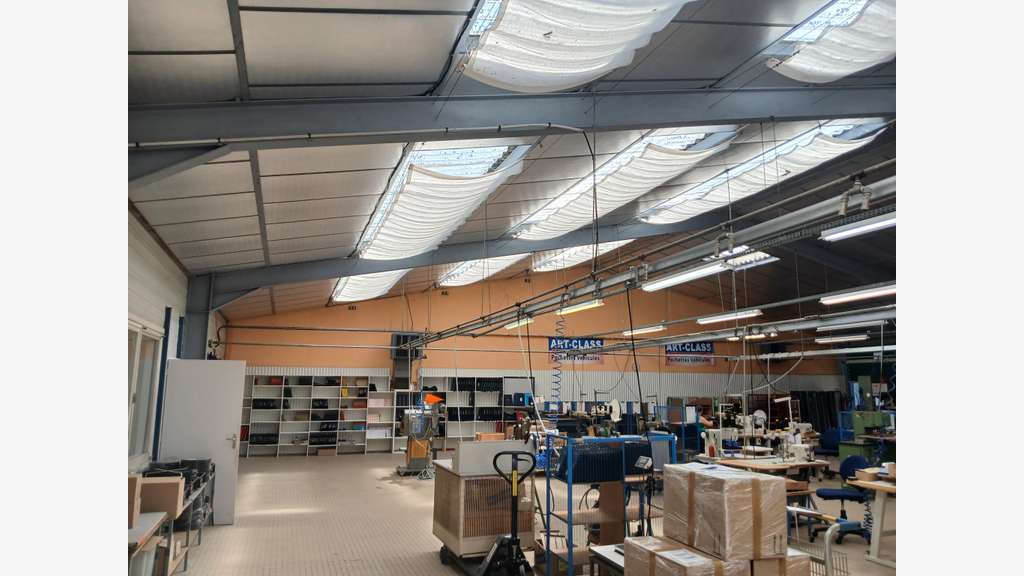 49 Mauges/Loire locaux d'activité 2090 m² à vendre