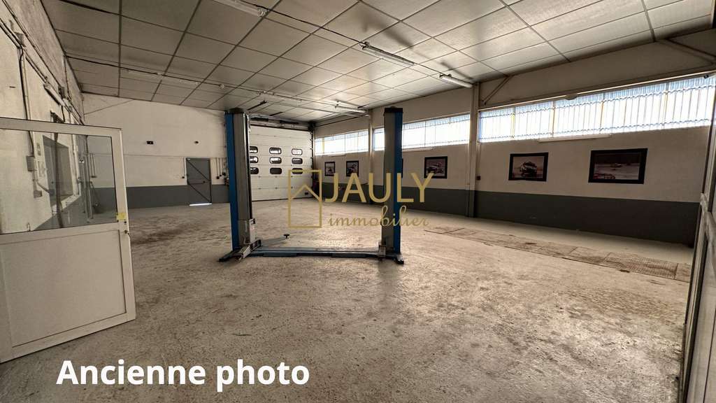 Local industriel loué 815m² env. 2 000m² ZI Meaux