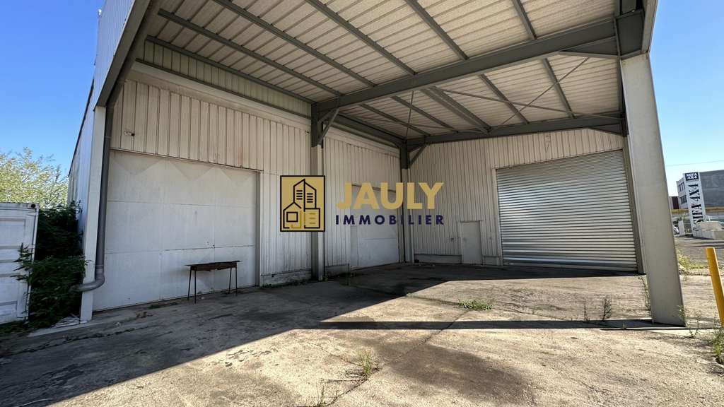Local industriel loué 815m² env. 2 000m² ZI Meaux