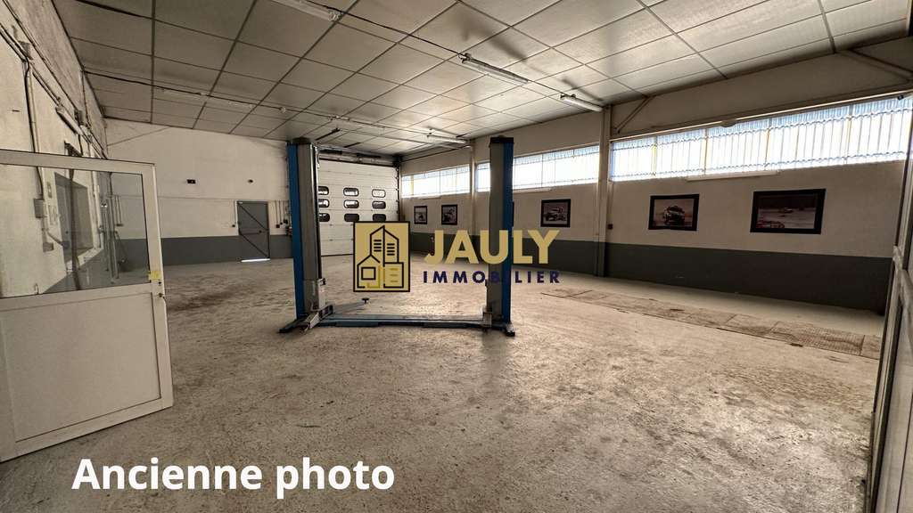 Local industriel loué 815m² env. 2 000m² ZI Meaux