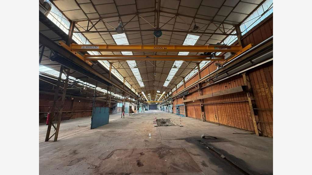 Local d'activités bureaux 3491m² à vendre à Meaux
