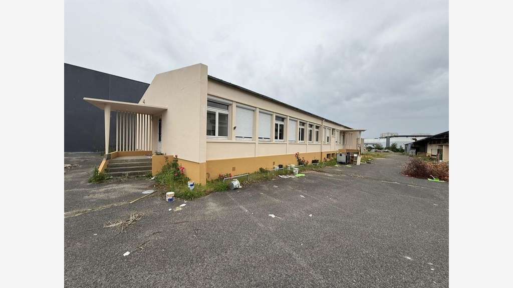 Local d'activités bureaux 3491m² à vendre à Meaux