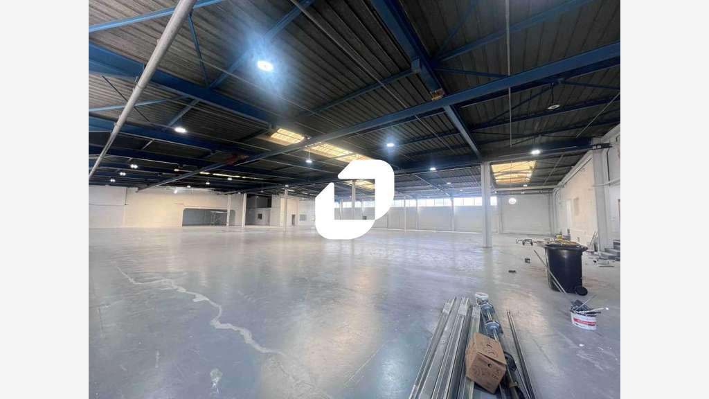 Vente Local d'activité 2300m² Meaux