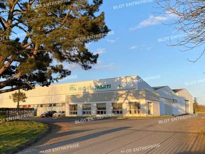 A louer ou vendre local d'activités 3350m² Meillac
