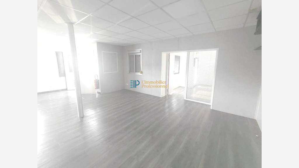 Vente entrepôt 6970m² ZA de Concarneau