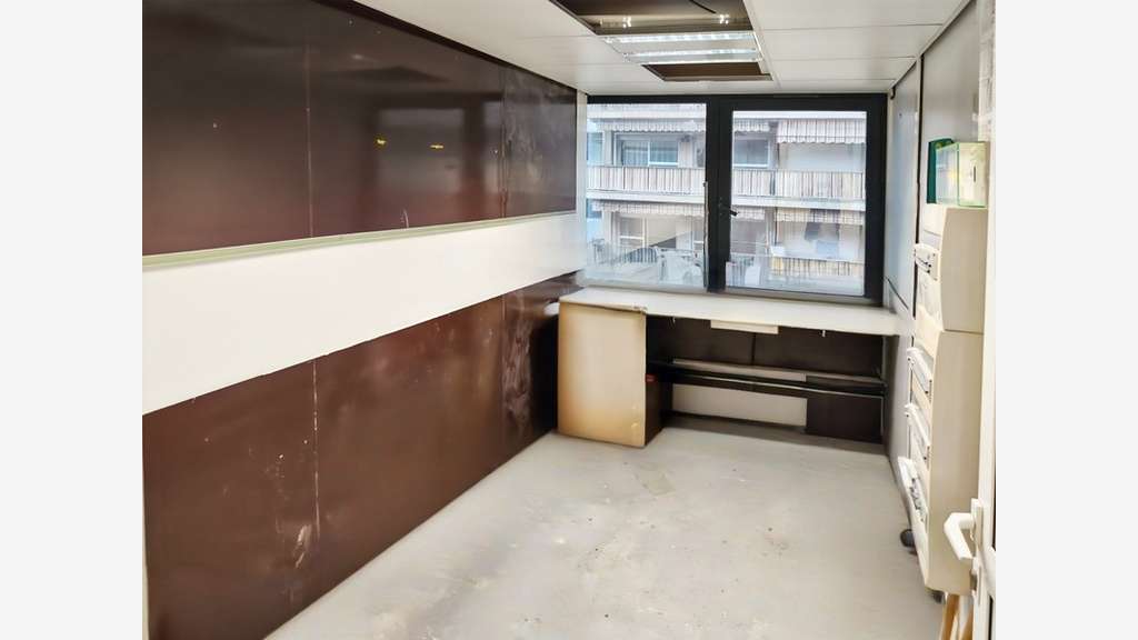 A vendre murs locaux professionnels 83m² à Menton