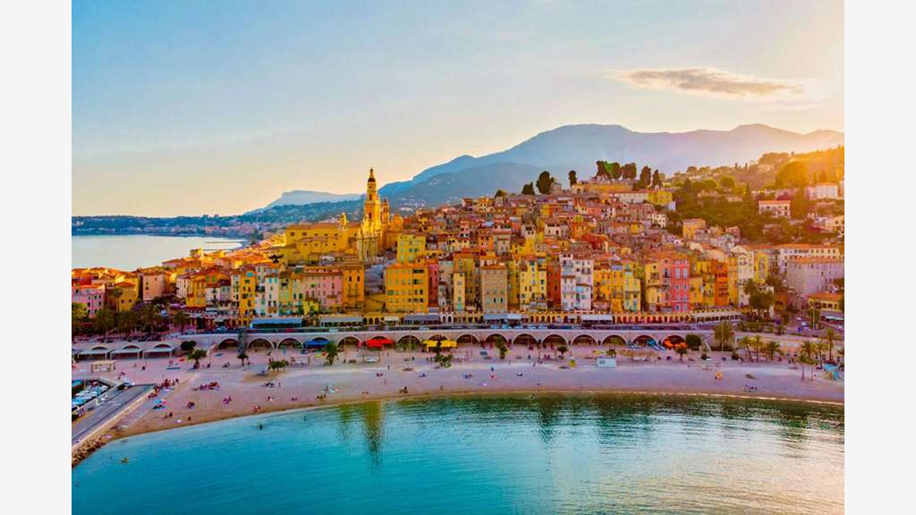 Vente murs commerciaux de 71m² à Menton 06500