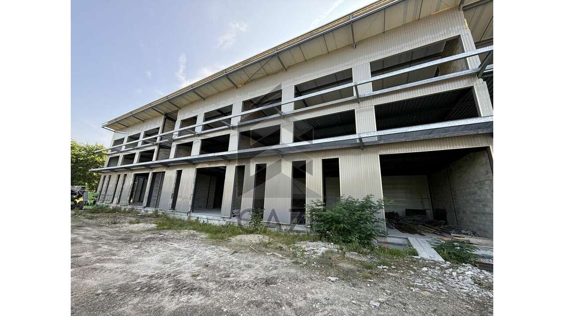 Locaux d'activités neufs 467m² à vendre à Mérignac