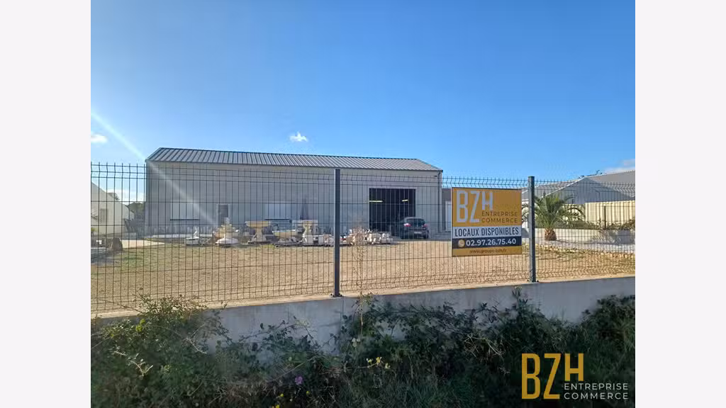 A vendre local d'activité de 290m² à Merlevenez