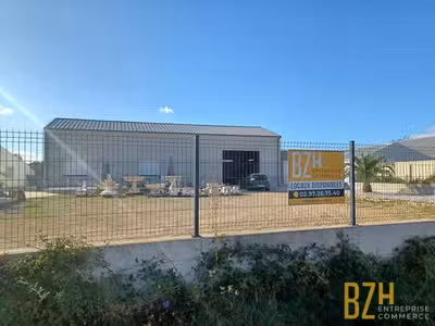 A vendre local d'activité de 290m² à Merlevenez