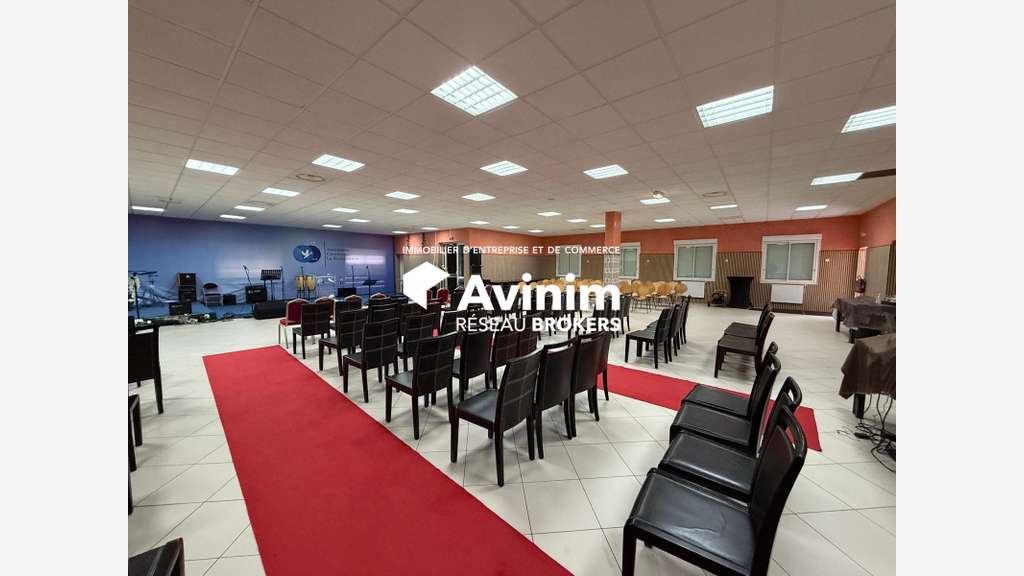 Vente bâtiment independant 400m² Zone UI de Méru