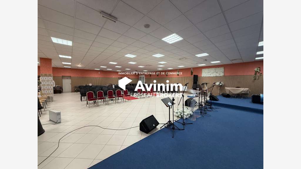Vente bâtiment independant 400m² Zone UI de Méru