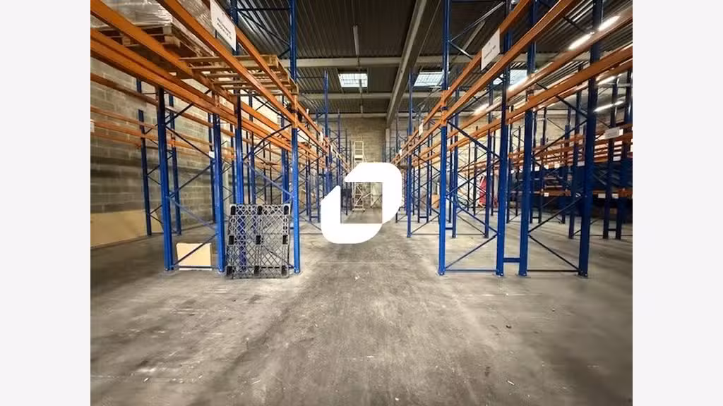 Vente Local d'activité 903m² Mery sur oise