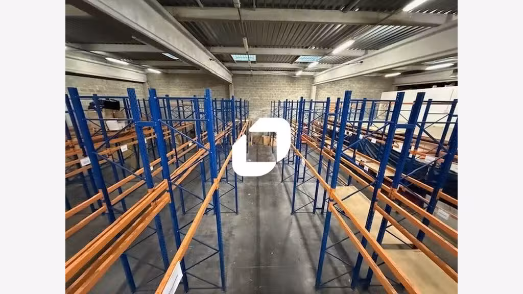 Vente Local d'activité 903m² Mery sur oise