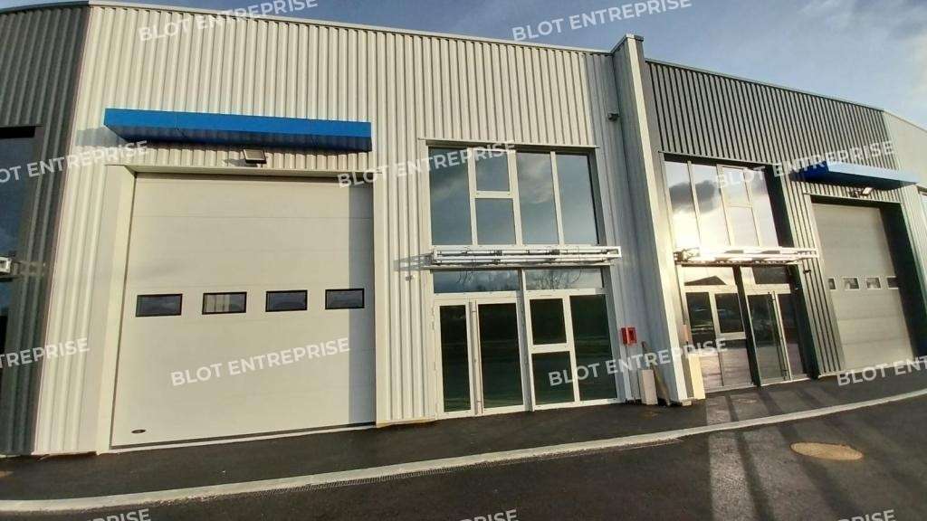 Vente cellule d'activités de 171m² à Miniac Morvan