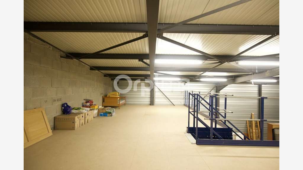 Local d'activité 258m² à vendre à Mions