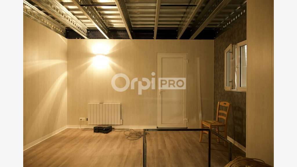 Local d'activité 258m² à vendre à Mions