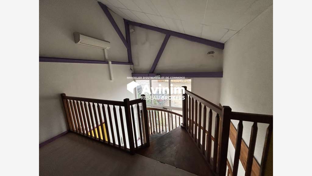 Vente local industriel 2595m² à Miserey-Salines