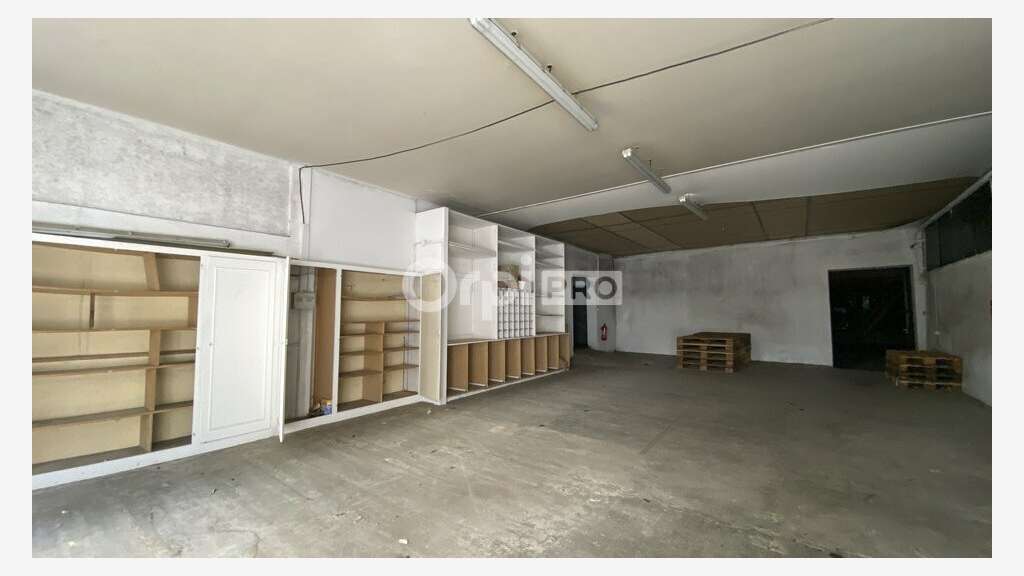 AV local d'activité 2200m² Mittelwihr cep d'Alsace