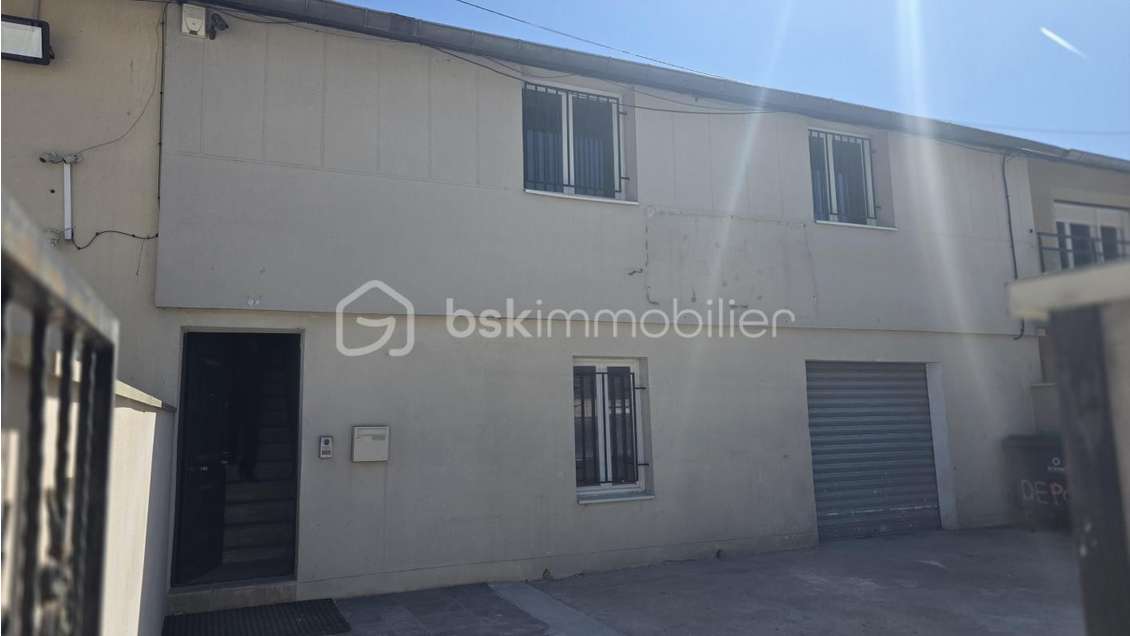 Vente entrepôt bureaux 500m² à Moissy-Cramayel