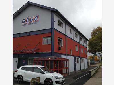 AV bâtiment industriel 650m² à Montceau les Mines