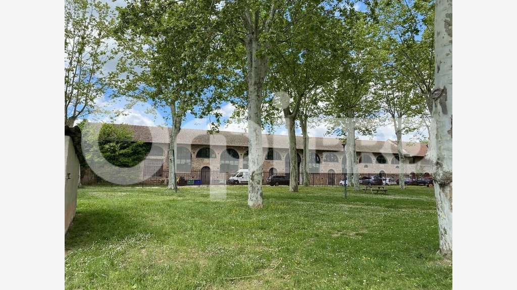 Cède bâtiment de caractère 280m² Montech centre