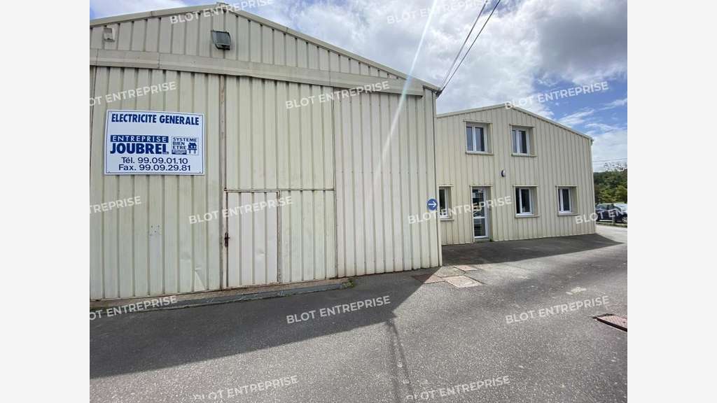 A vendre local d'activités à Montfort-sur-Meu