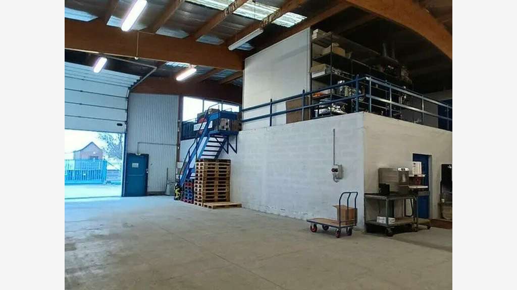 A vendre bâtiment bureaux de 672m² à Montivilliers