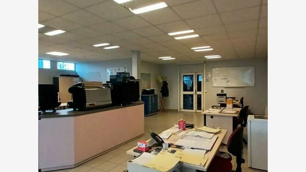 A vendre bâtiment bureaux de 672m² à Montivilliers
