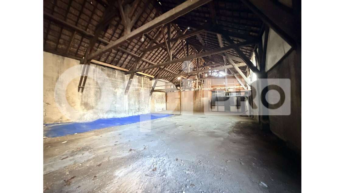 Vente ensemble immo maison dépôt 1400m² Montluçon