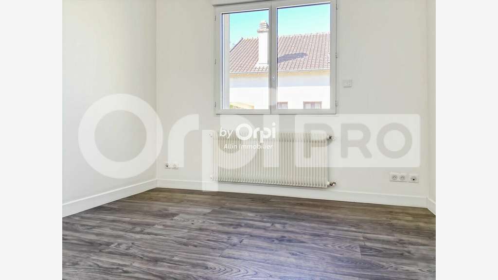 Vente local professionnel 159m² à Montluçon
